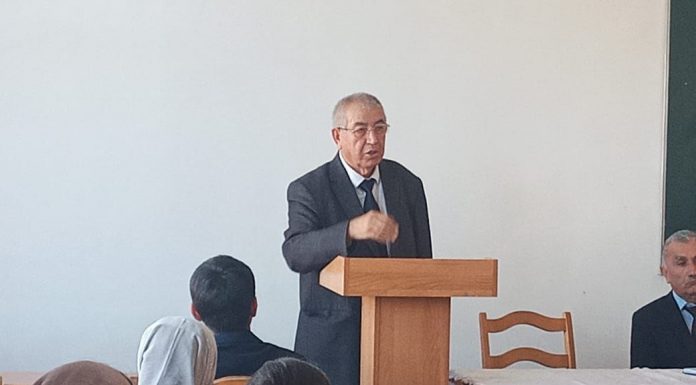 Имруз 20.10.2022 вохурии навбати донишҷуёни факултетҳои механикаю математика ва физикаи Донишгоҳи миллии Тоҷикистон аз ҷониби Устоди кафедраи равоншиноси Давлатов М. Оиди нагаравидани ҷавонон ба ҳар гуна ҳизбу ҳаракатҳои мамнуъшуда суҳбат гузаронида шуд!