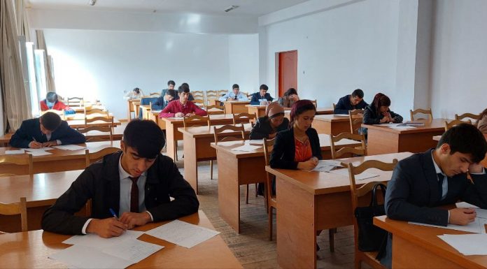 Рӯзи 25.10.2022 аз соати 8-00 то 12-00 дар факултети механикаю математикаи Донишгоҳи миллии Тоҷикистон даври дуюми олимпиада аз фанни Математика баргузор гардид.Дар олимпиада 20 нафар донишҷӯёни факултет ва берун аз он иштирок намуданд.