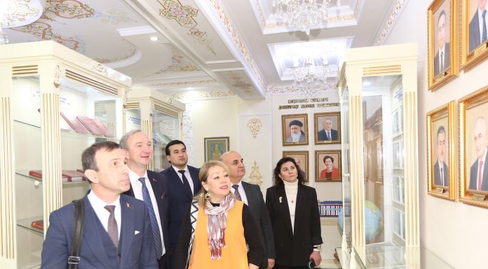 БОЗДИДИ МЕҲМОНОН АЗ ОСОРХОНАИ ПЕШВОИ МИЛЛАТ ВА МАШВАРАТИ КОРӢ